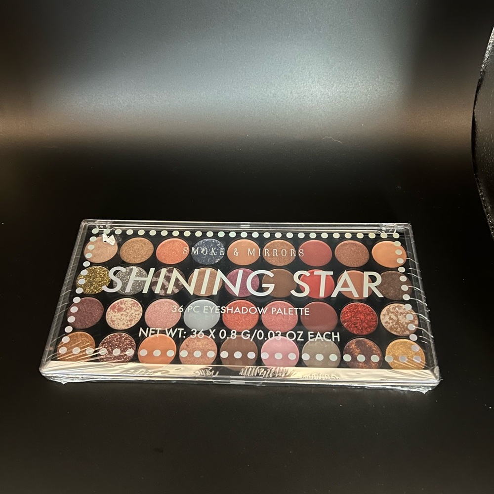 NIB Shinning Star eyeshadow palette - Picture 3 of 3
